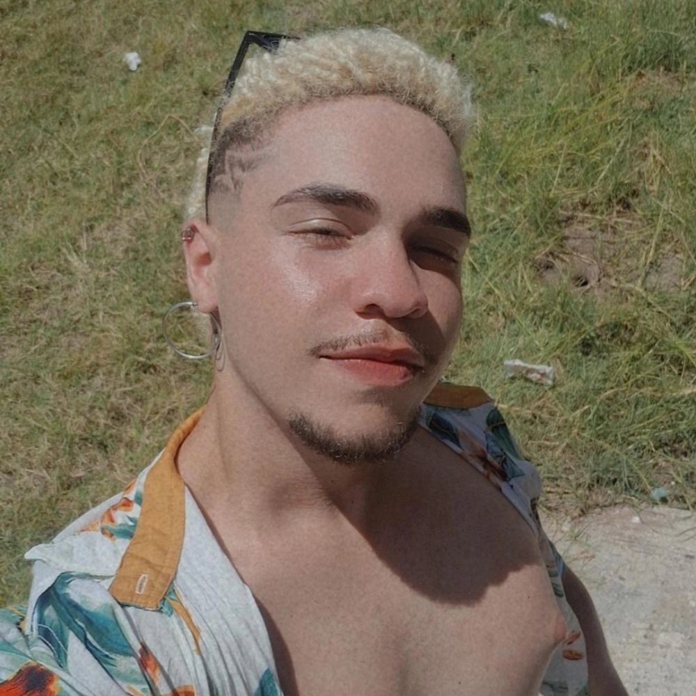 Tatáh