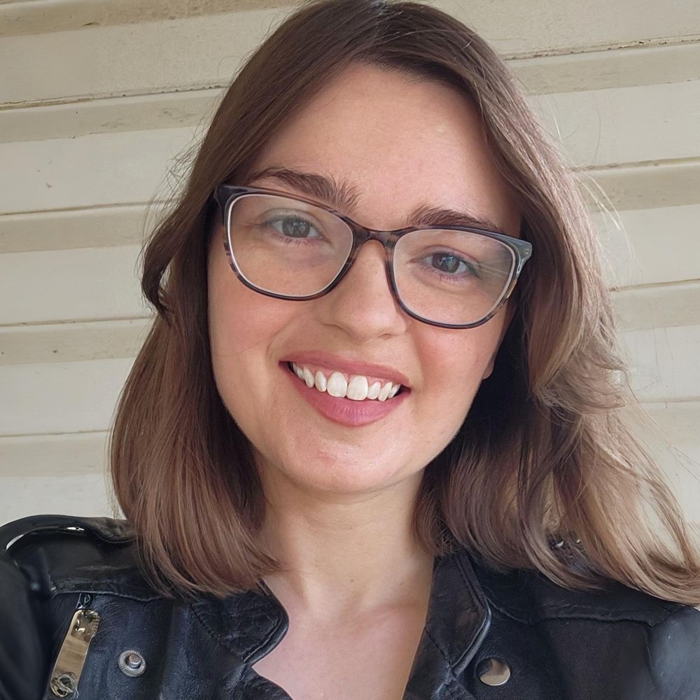 Hannah Shelley, MLIS (Metadata, Lattes & Impostor Syndrome)