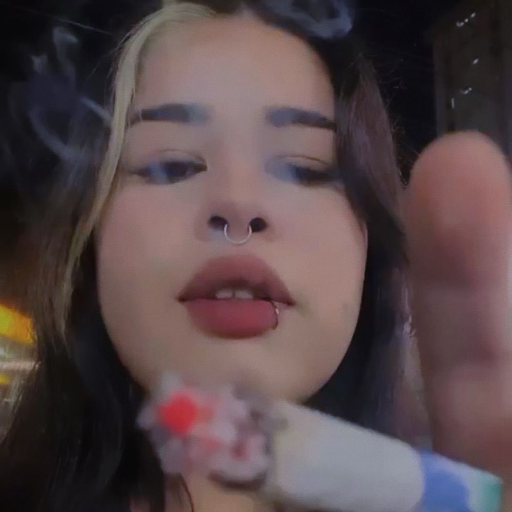 𝐃𝐞𝐦𝐨𝐧𝐚𝐭𝐫𝐢𝐱