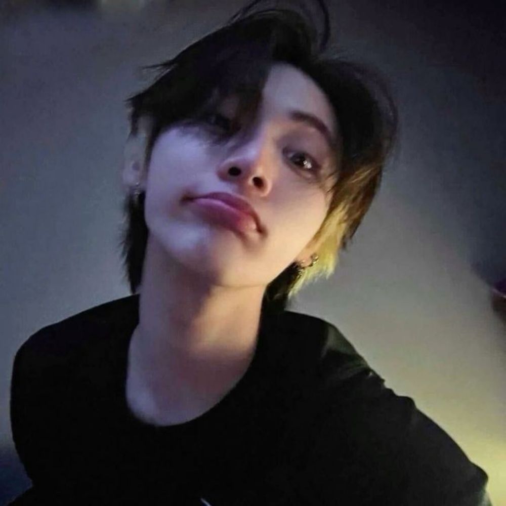 yuri olioti⁶៹ | 𝟏𝟗.𝟗𝟗ᯓ★