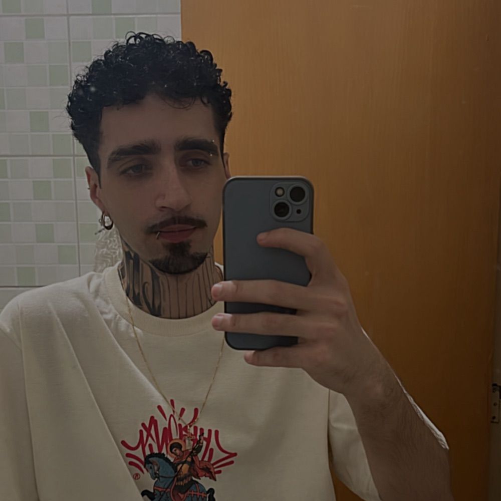 👺