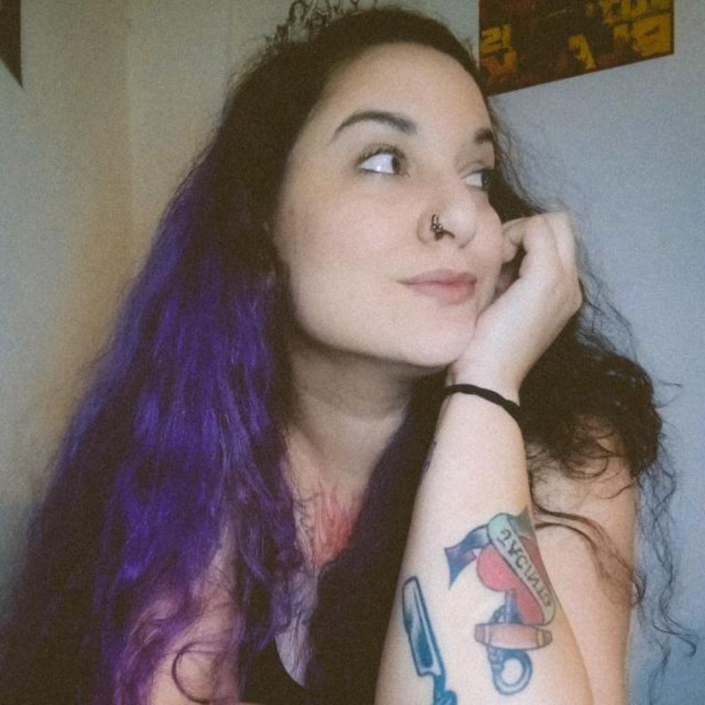 Isabelle "isaB" Leal