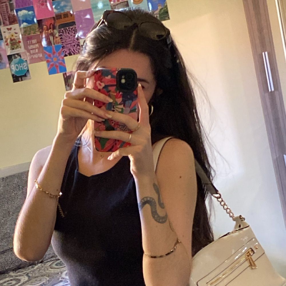 laura