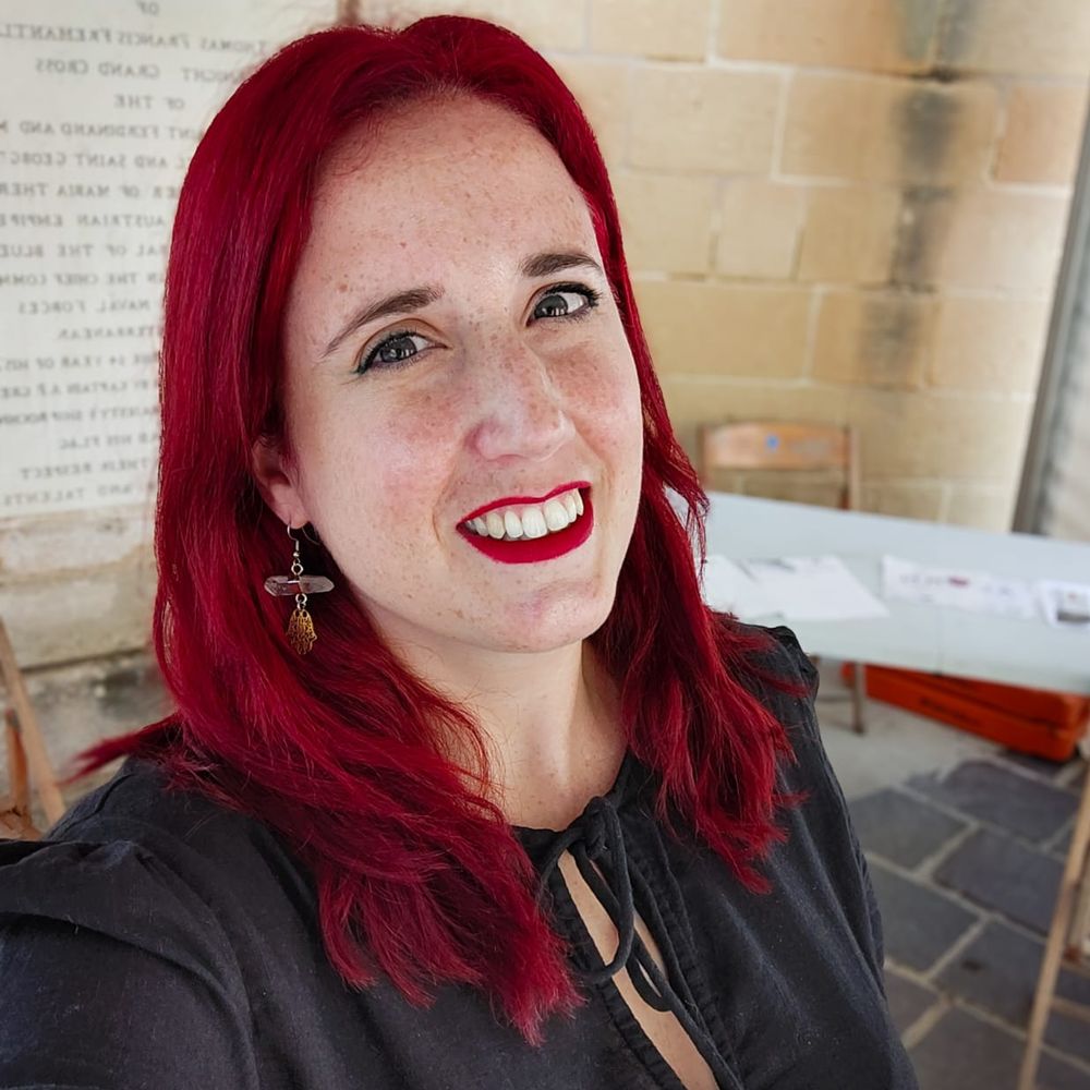 Davinia Marie - Life Coach & Reiki Master