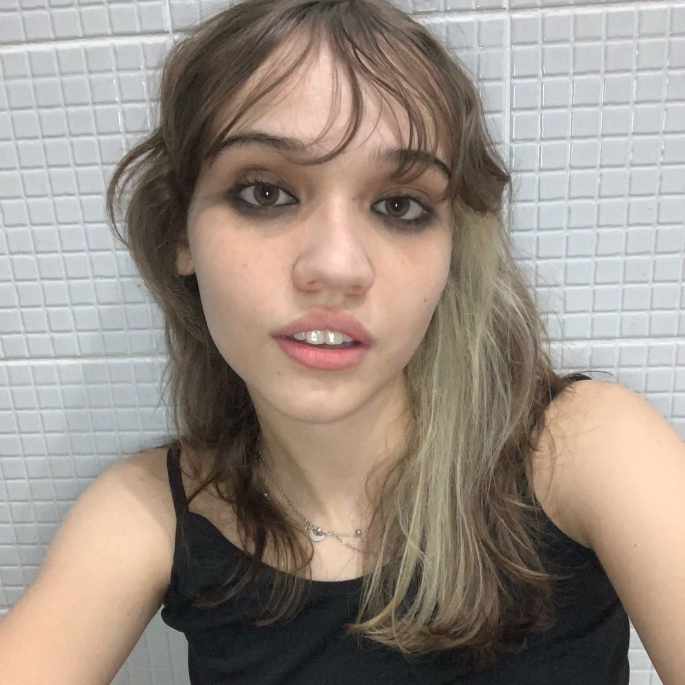 ✦
