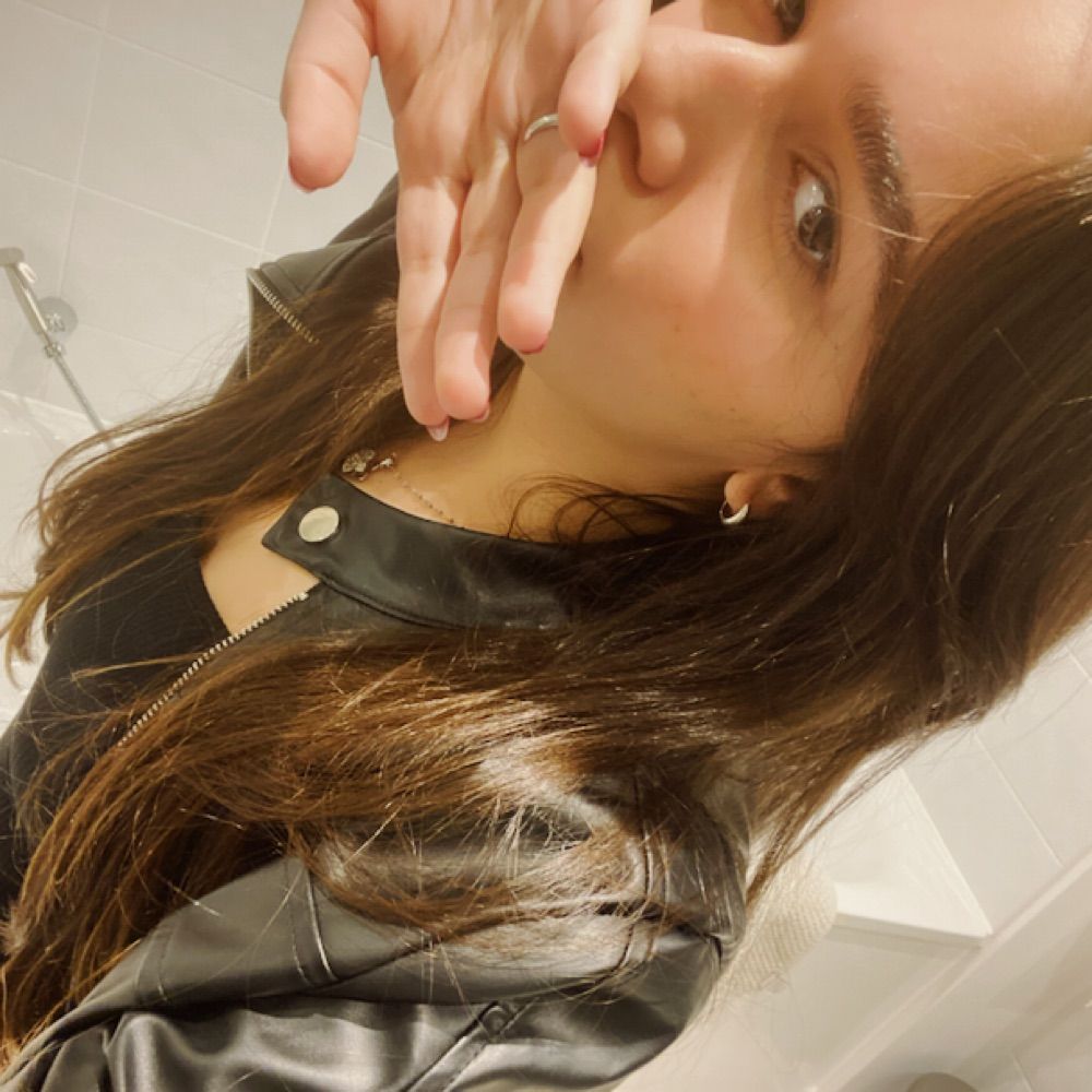 Anny⸆⸉ ོ