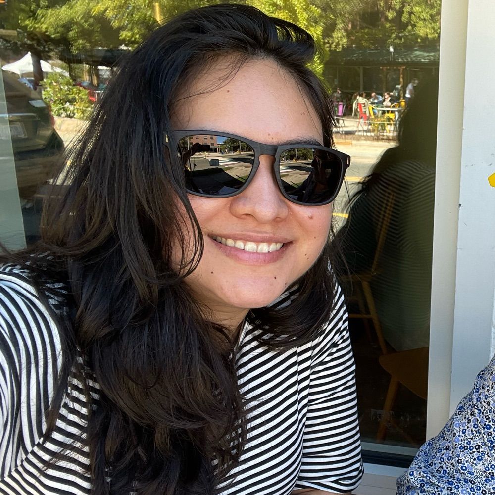 Erika Serrato (she / elle / ella)
