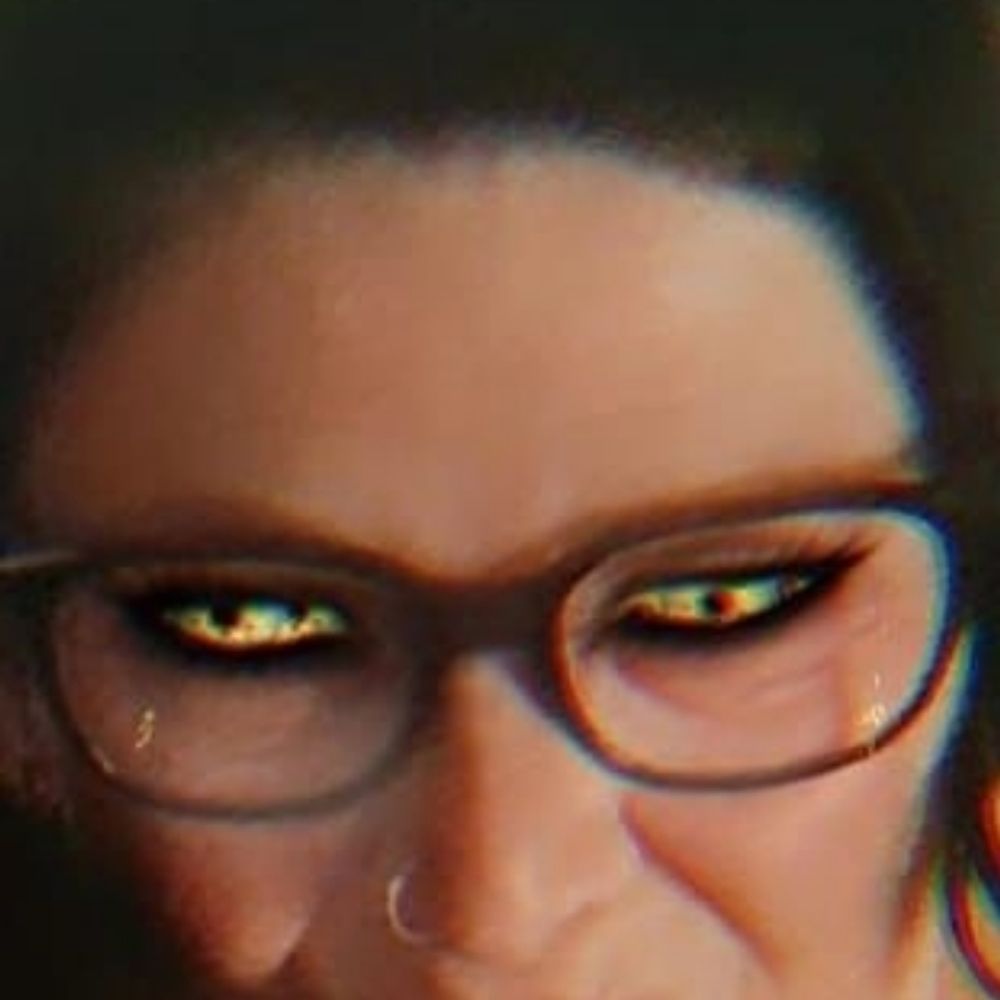 Mam R.