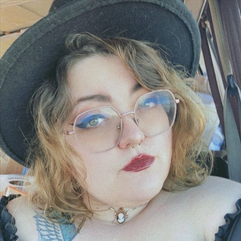 Sapphire Wolfe