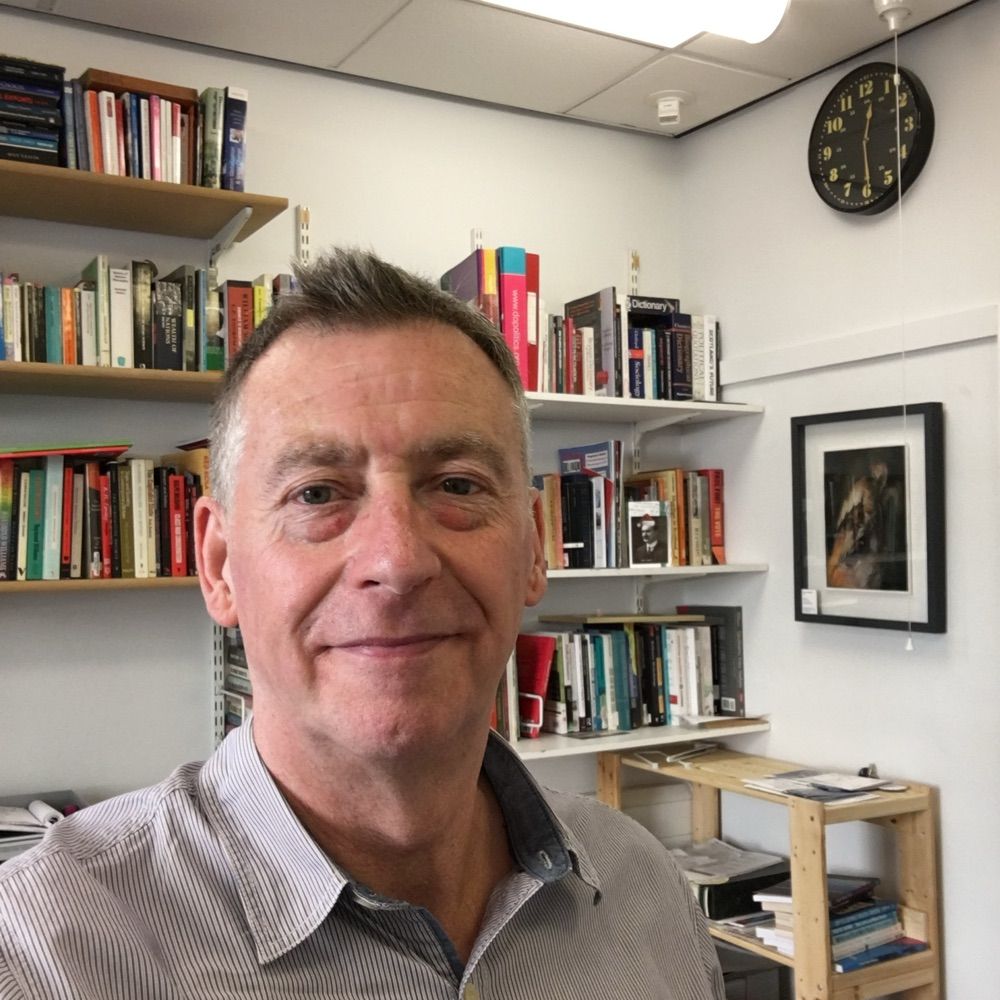 Dr Stuart Moir