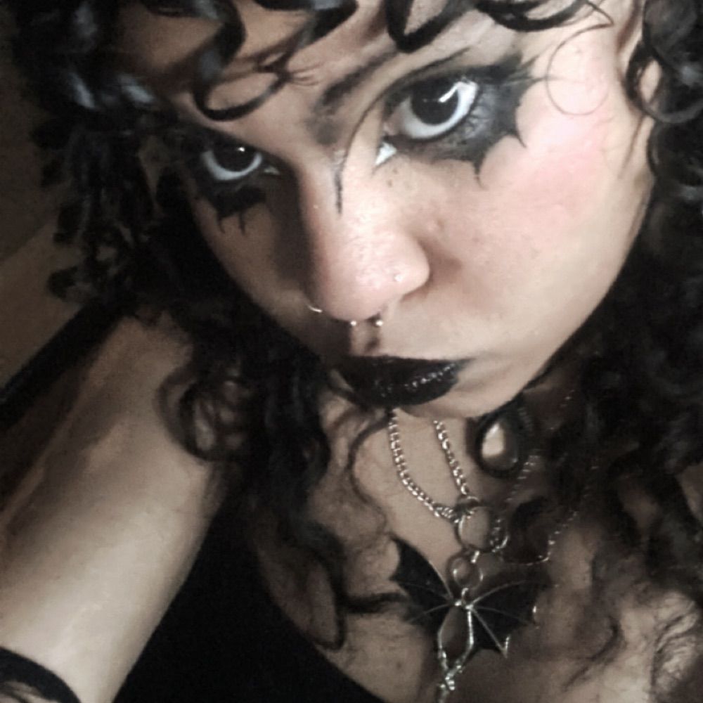 ༒ᐯIIᕼ༒🦇