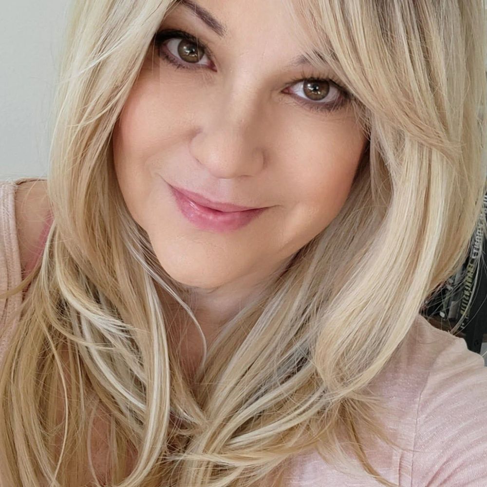 Author Alisa Valdés-Rodríguez
