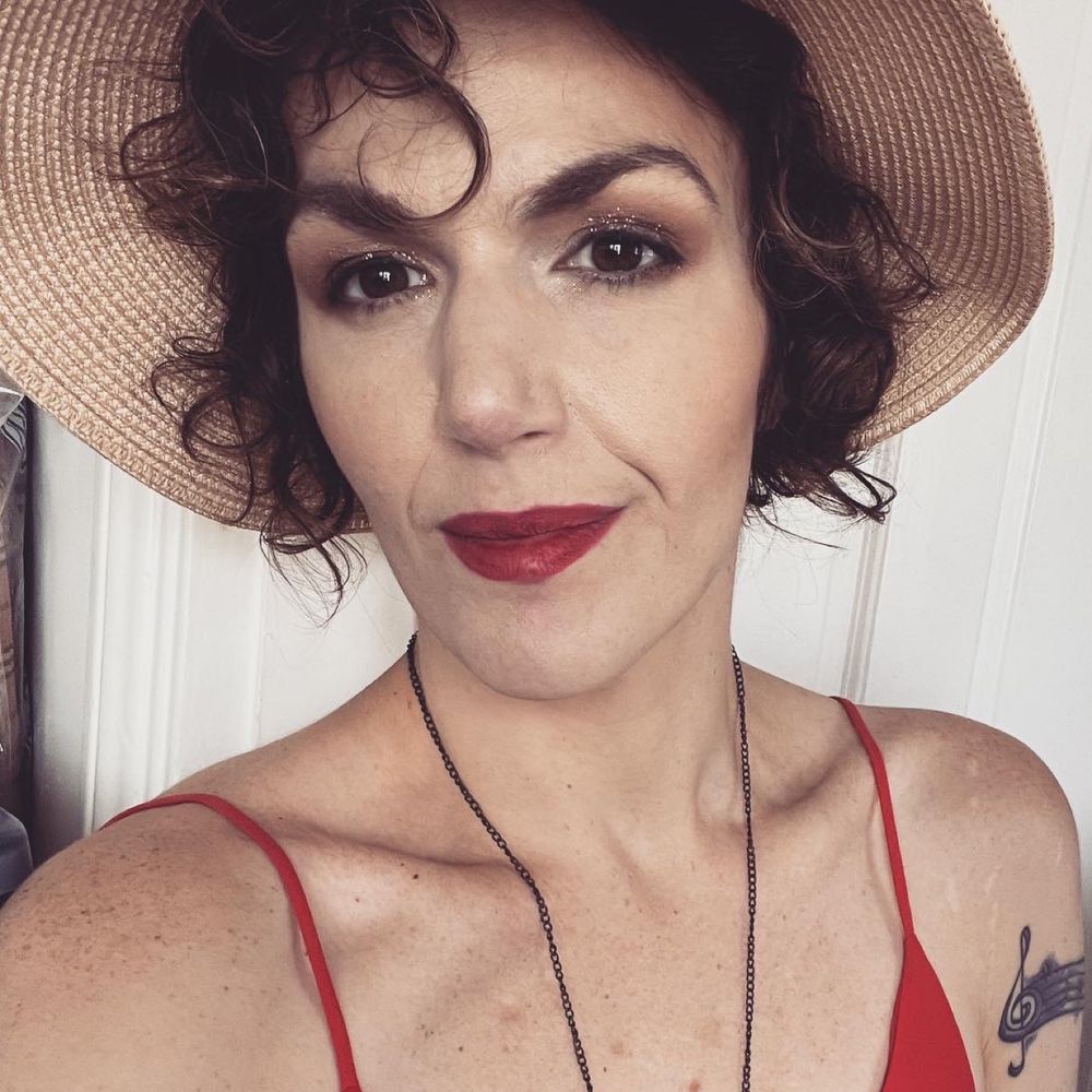 Yvette the SciBabe
