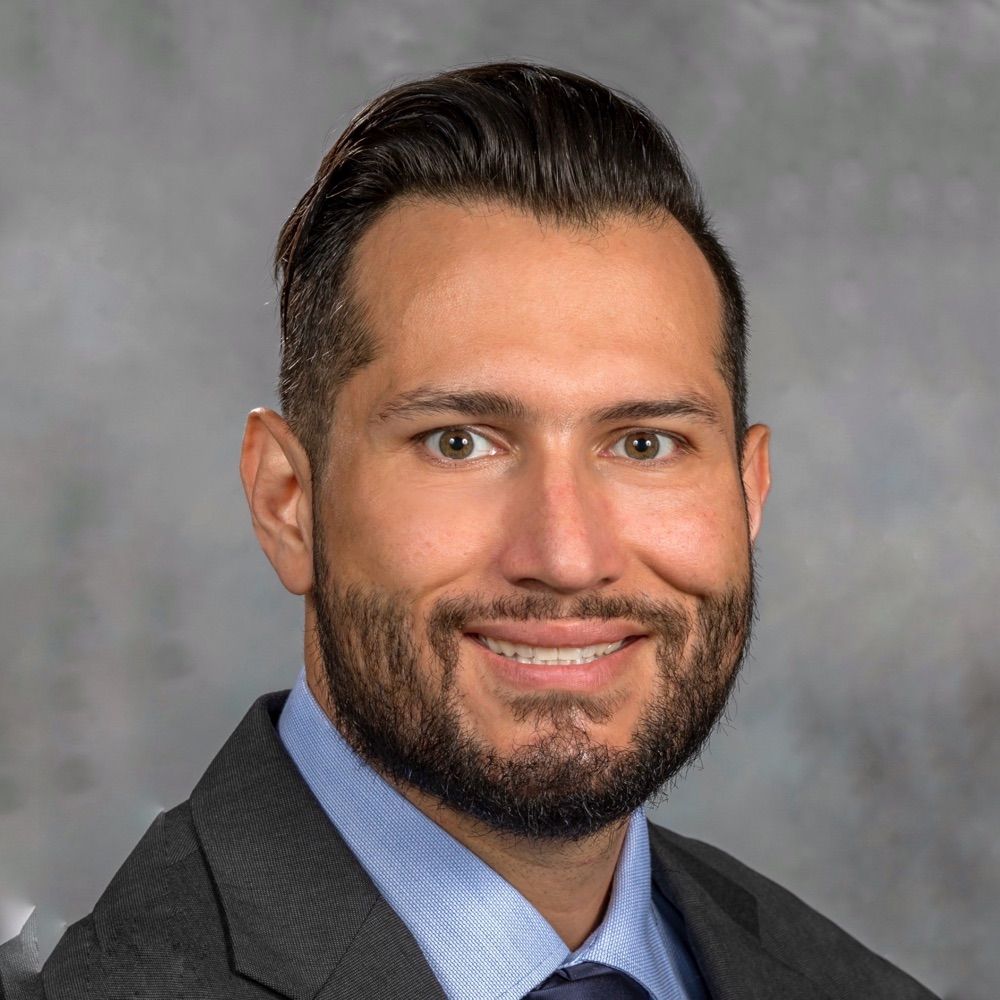 Luis Ortiz, MD