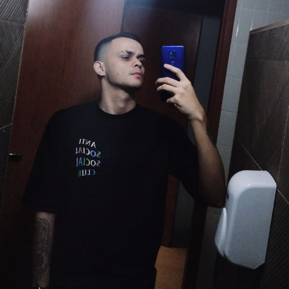 Leonardo Gomes  🦁