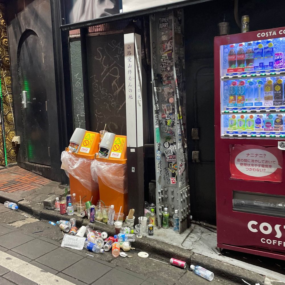 ｱﾜﾜ