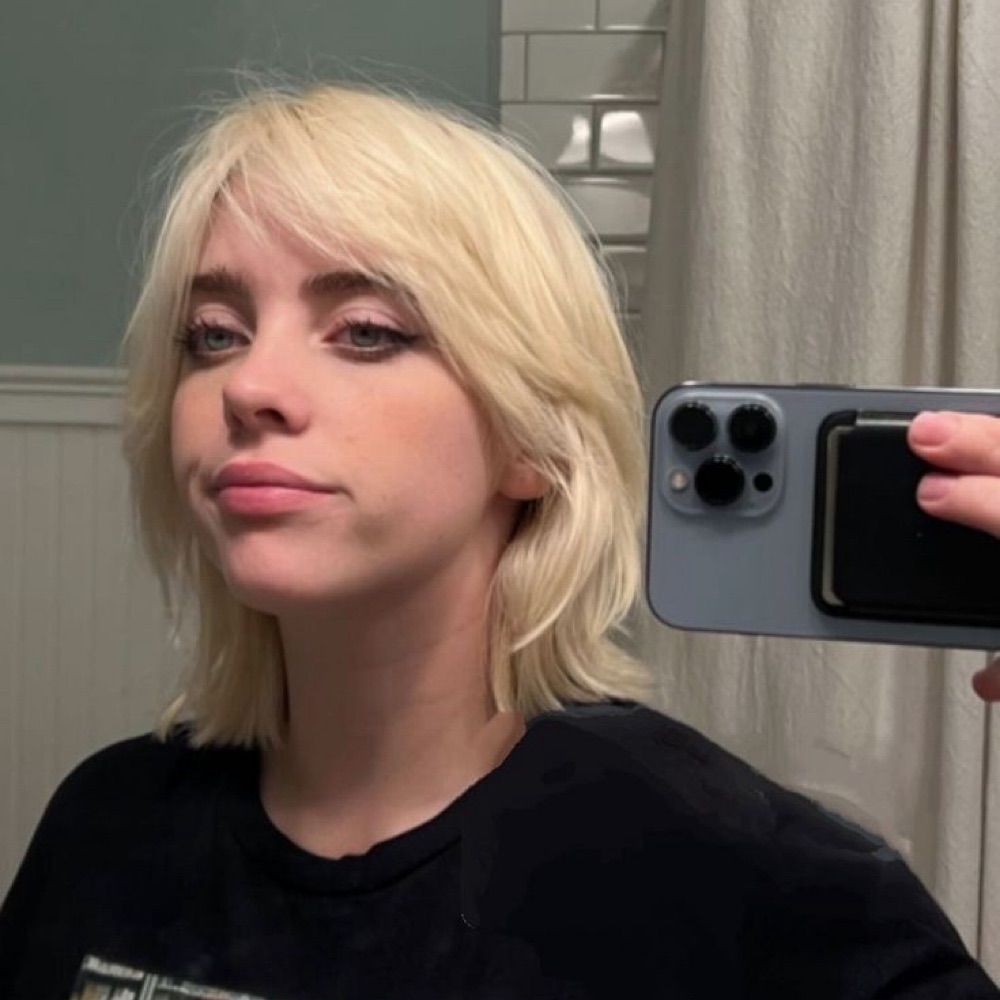 Lily⚢|HIT ME HARD AND SOFT☆