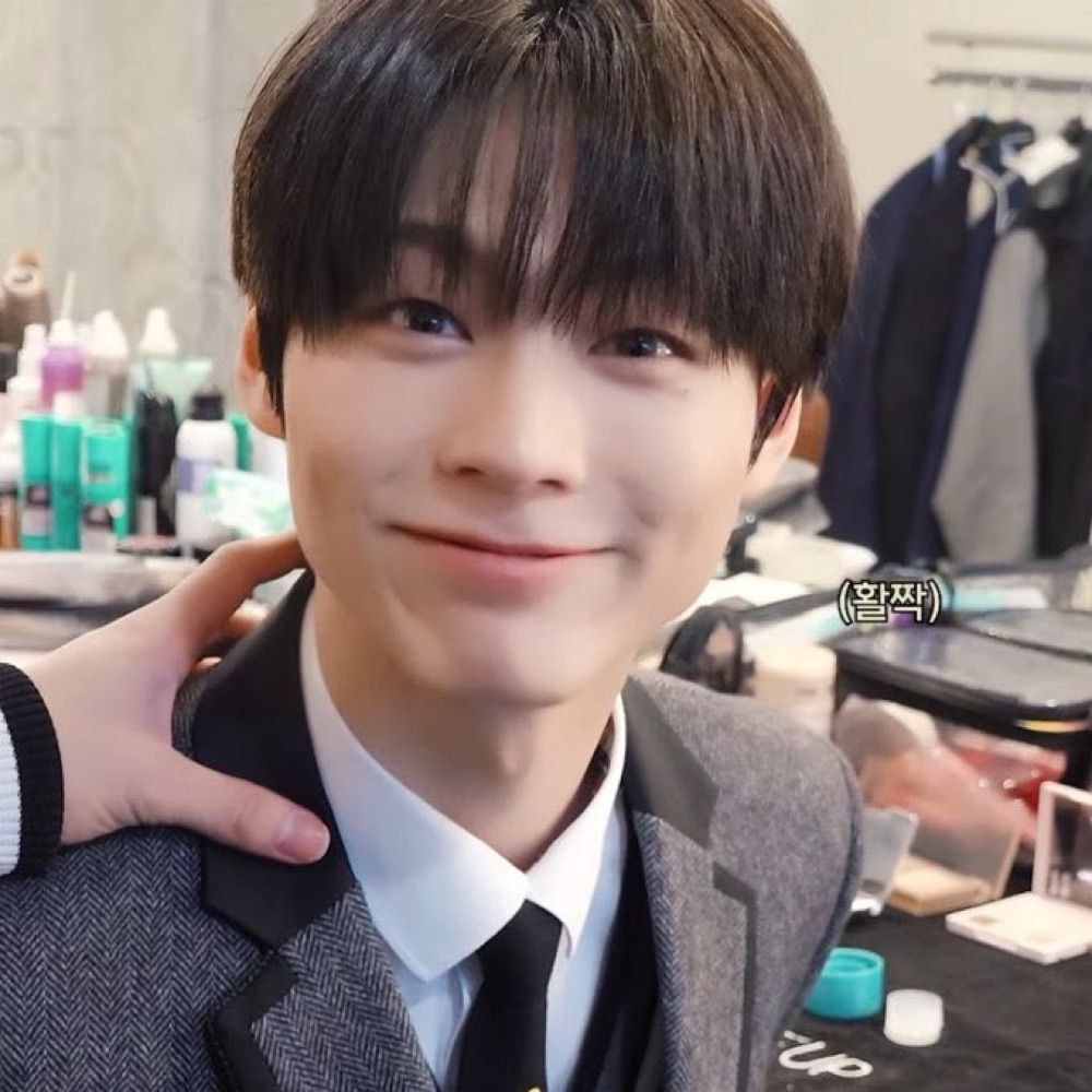 얨 