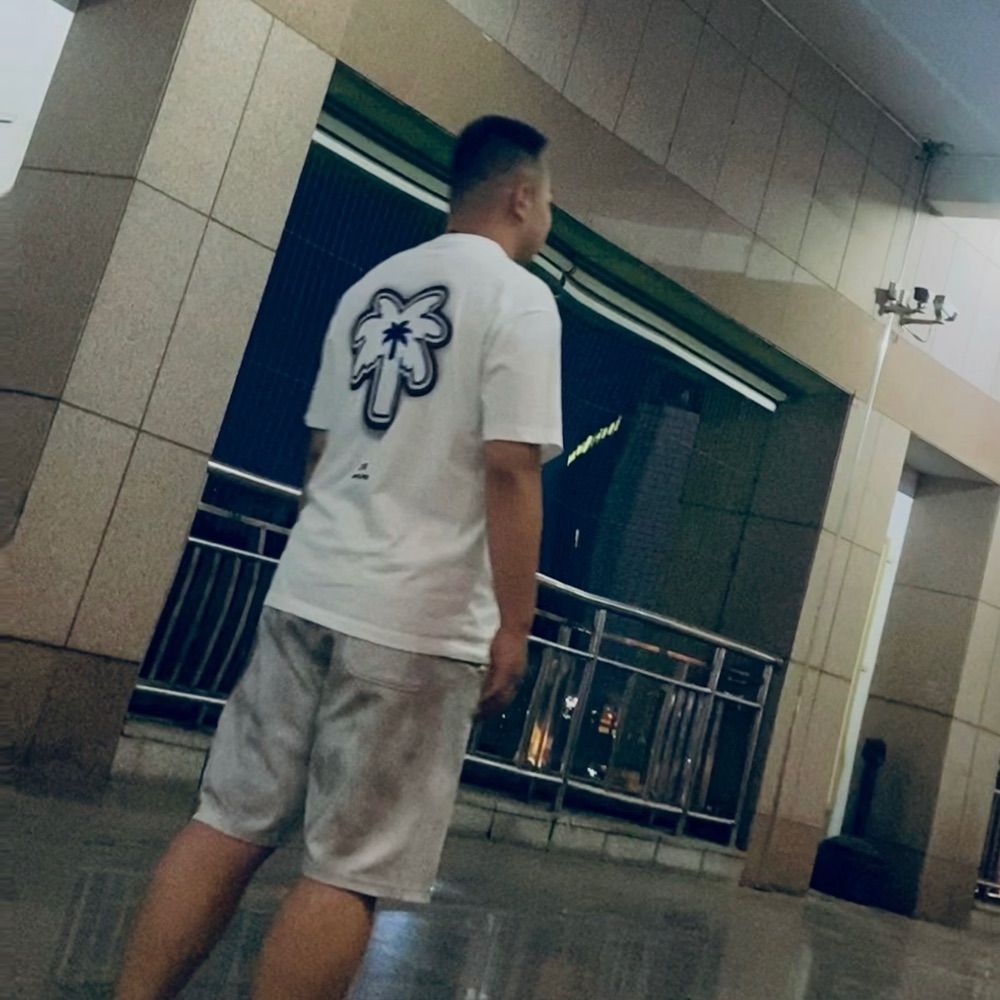 小🐑一米8⃣️.