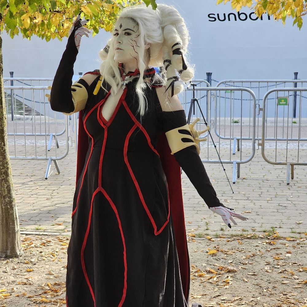 Dr Quinzel Cosplays
