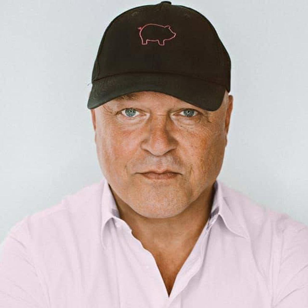 Michael Chiklis