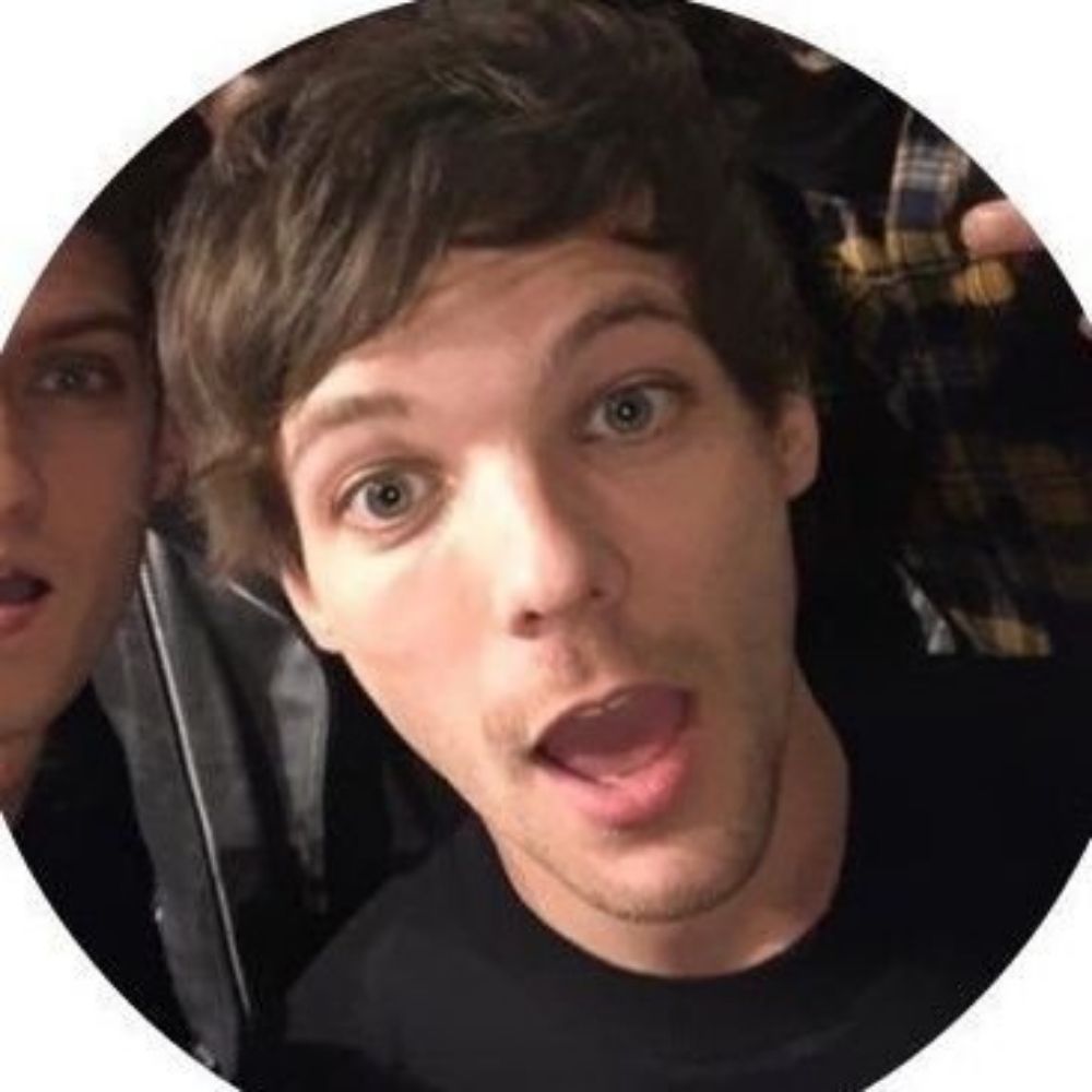 Fabis🥑  ●  Viu o Louis, a 5sos e o Jão