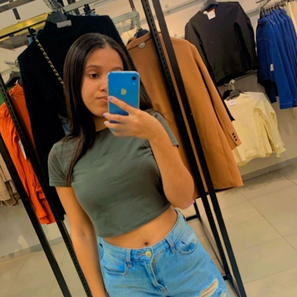Vi