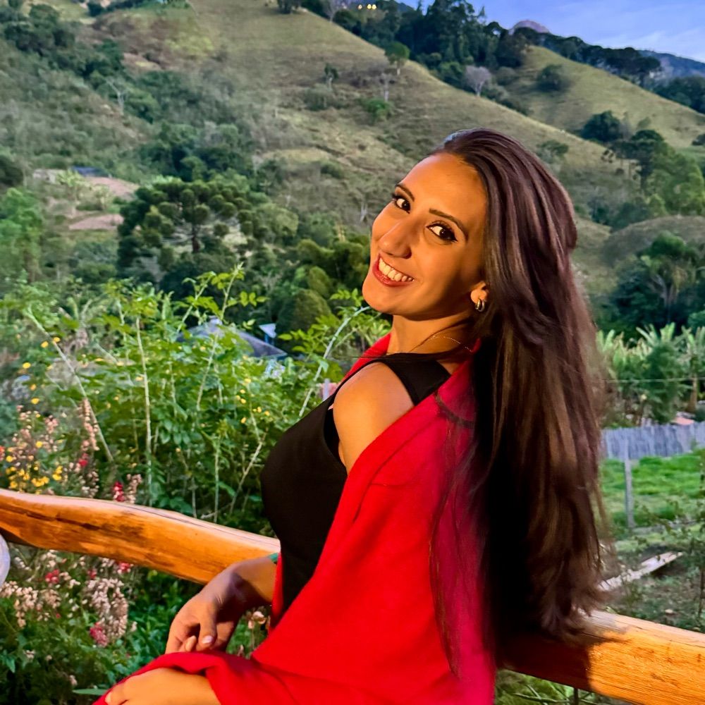 Mari Stephanie
