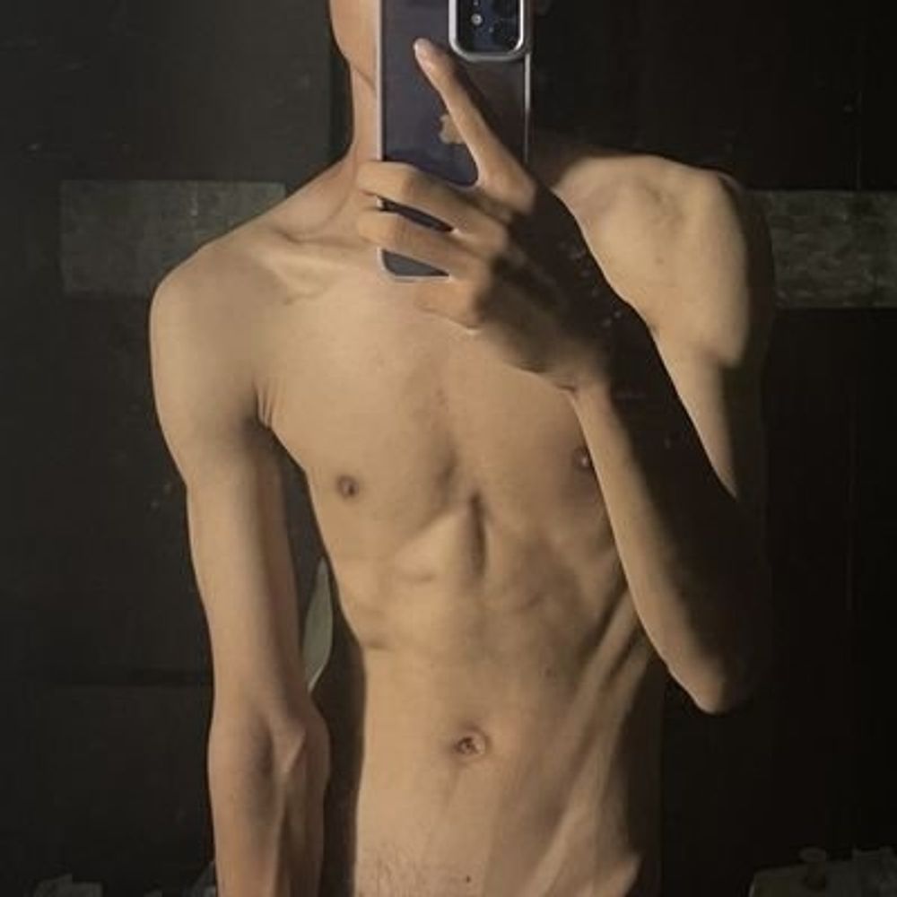 Elvin高雄貓系男子Top😼