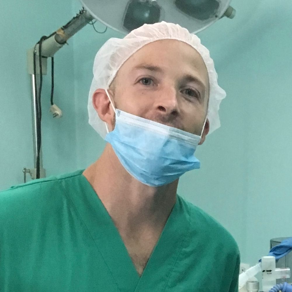 Dr Damien Archbold