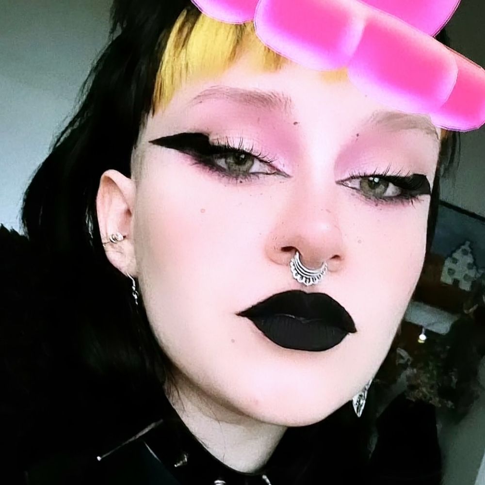 𝕵𝖚𝖑𝖎𝖆 (she/they)