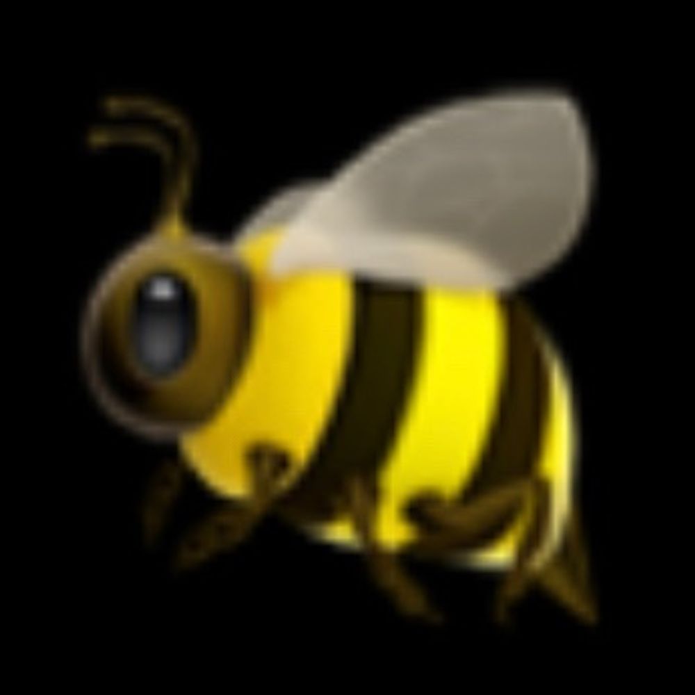 🐝🐝🐝🐝's avatar