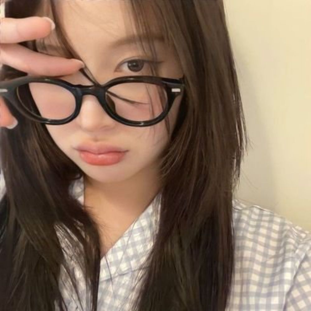 ✦