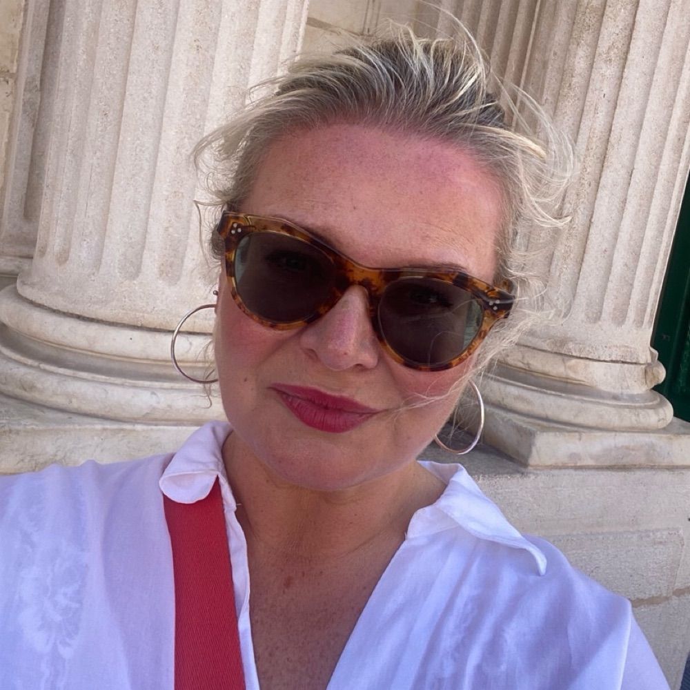 Lesley Hogg