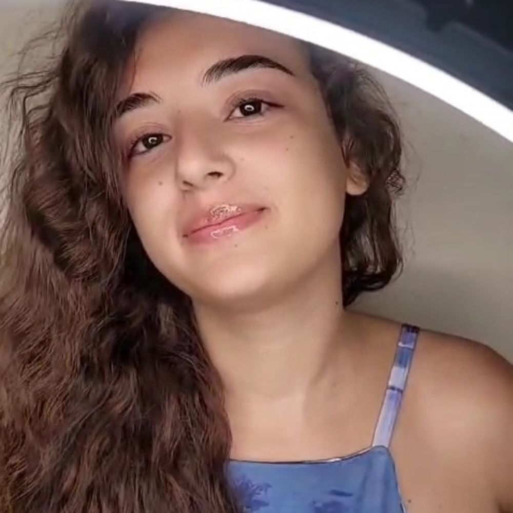 Ana Vívian 