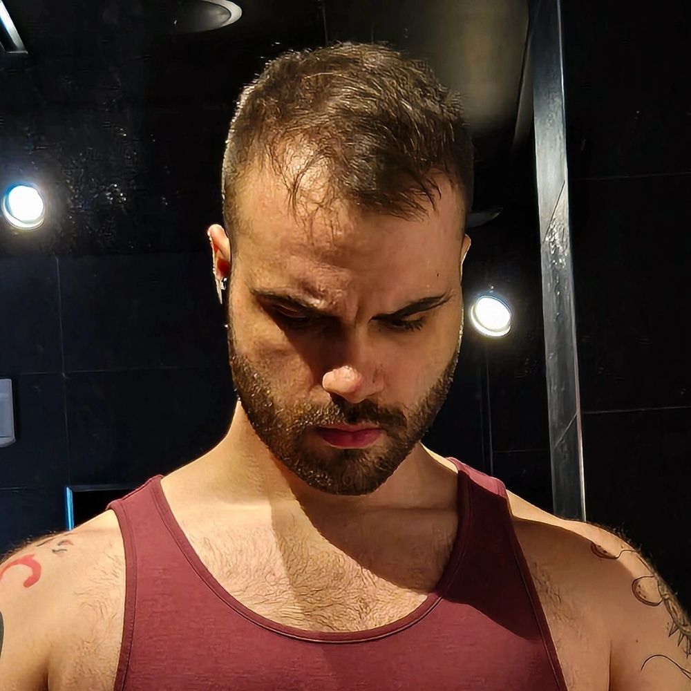 Julibra (Kim Poutre'ASS)
