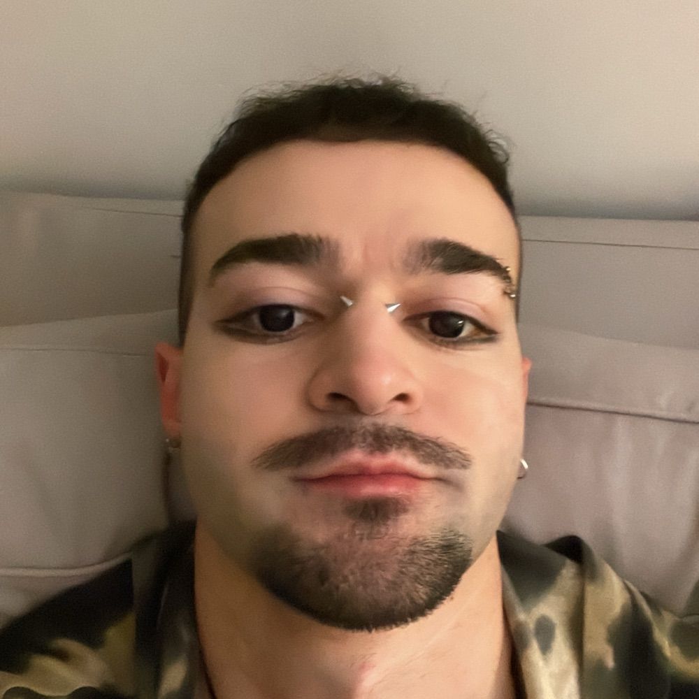 Rumanian eurodance enjoyer