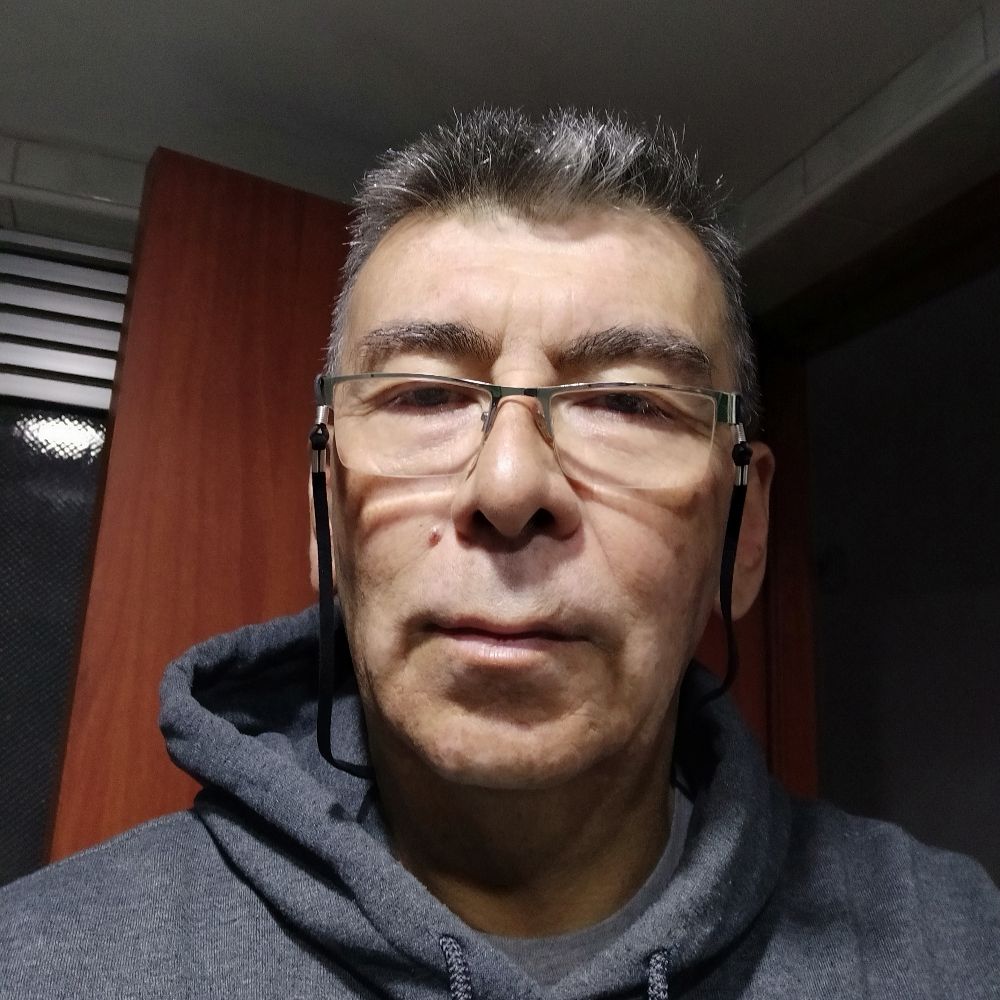 Carlos F. Bigott