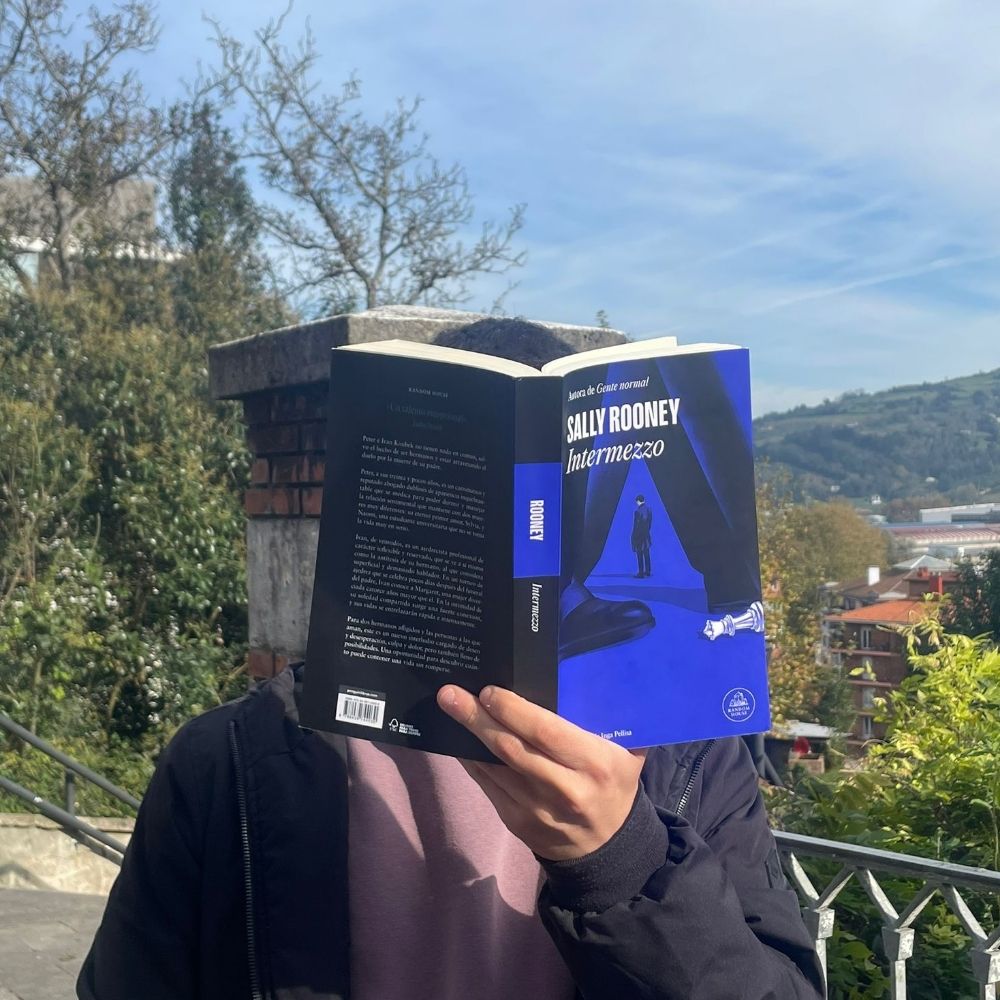 Axi