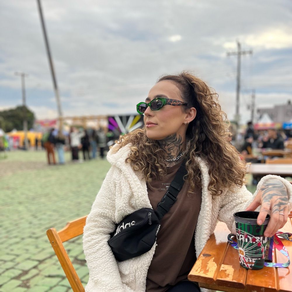 Mayara Oro 
