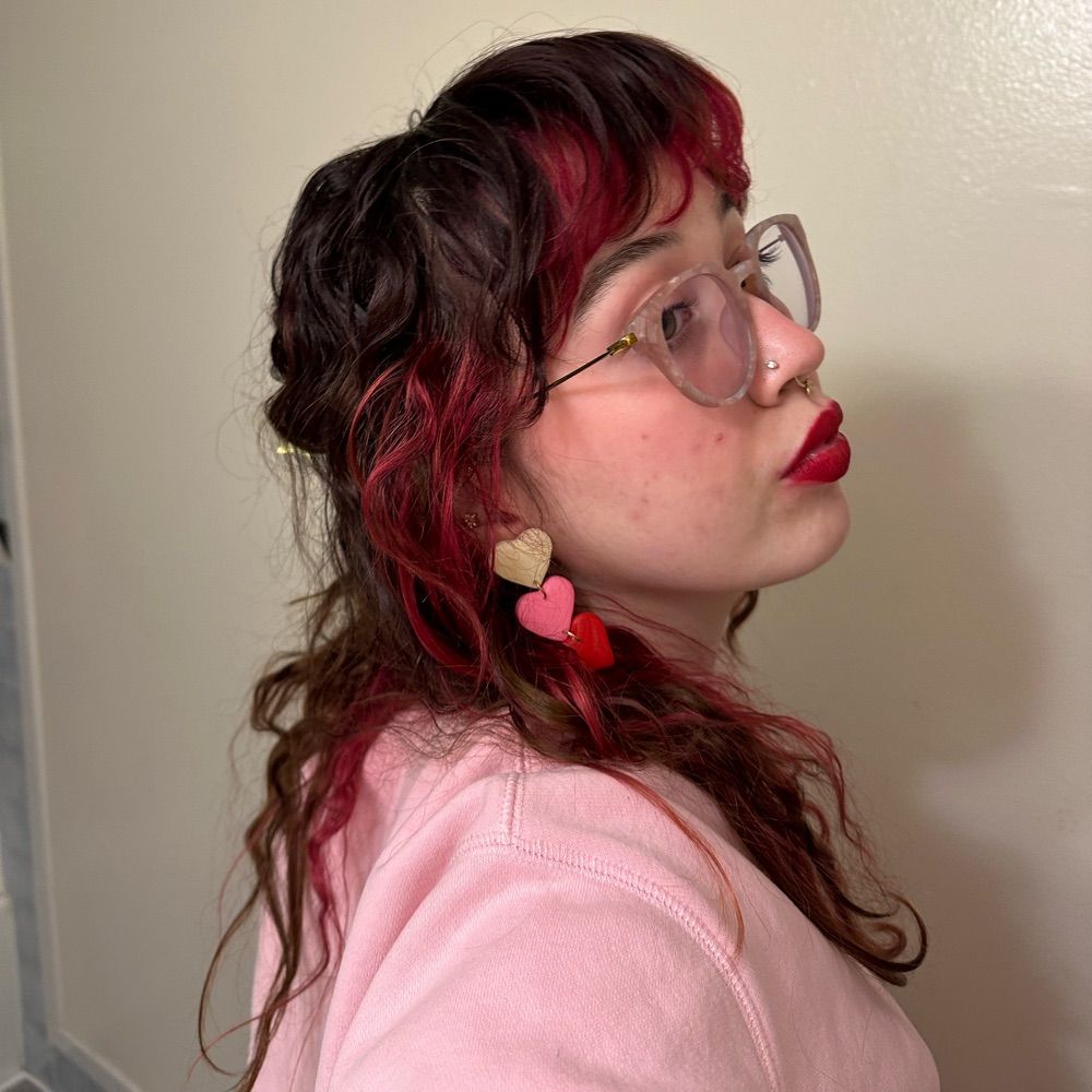lily (they/she)