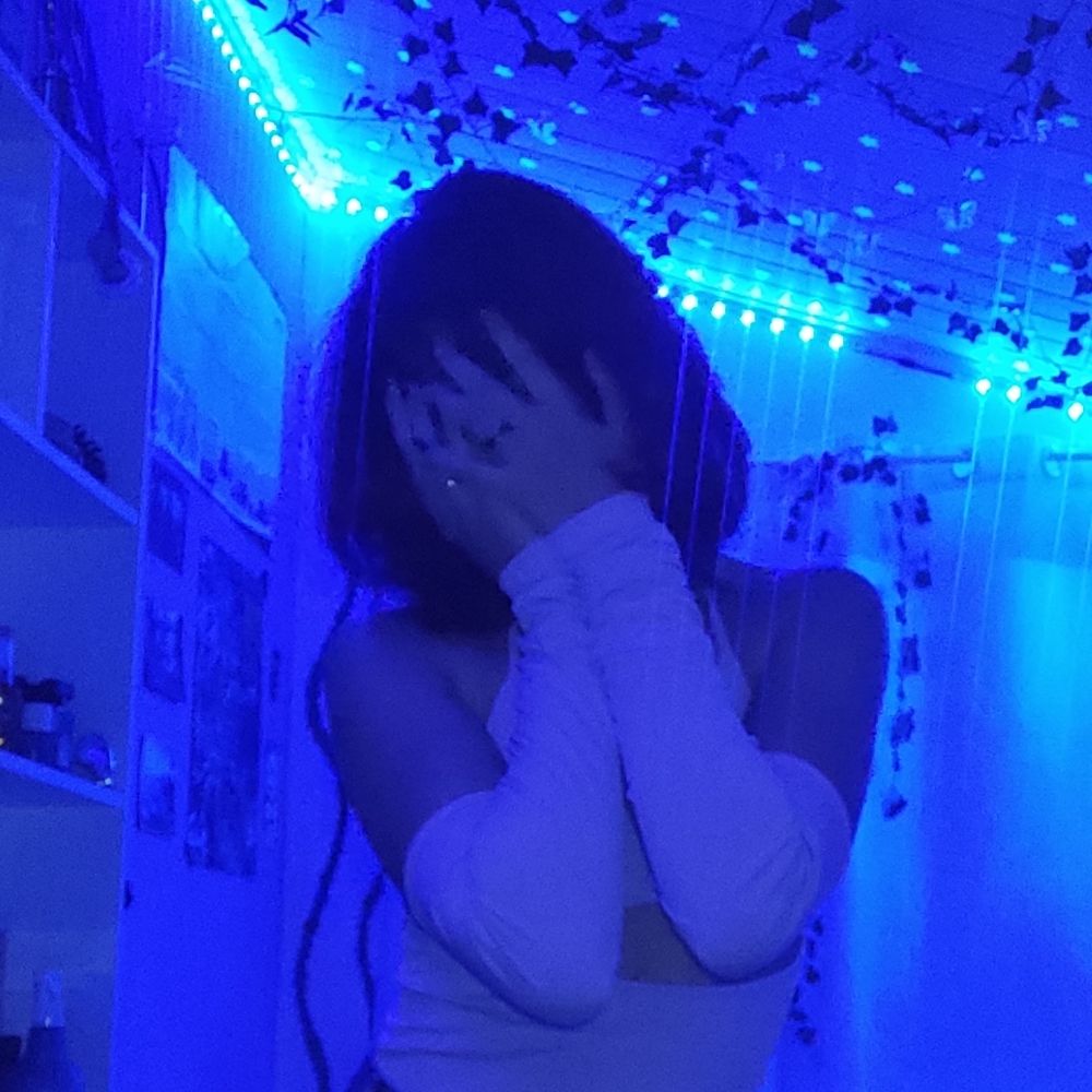 м