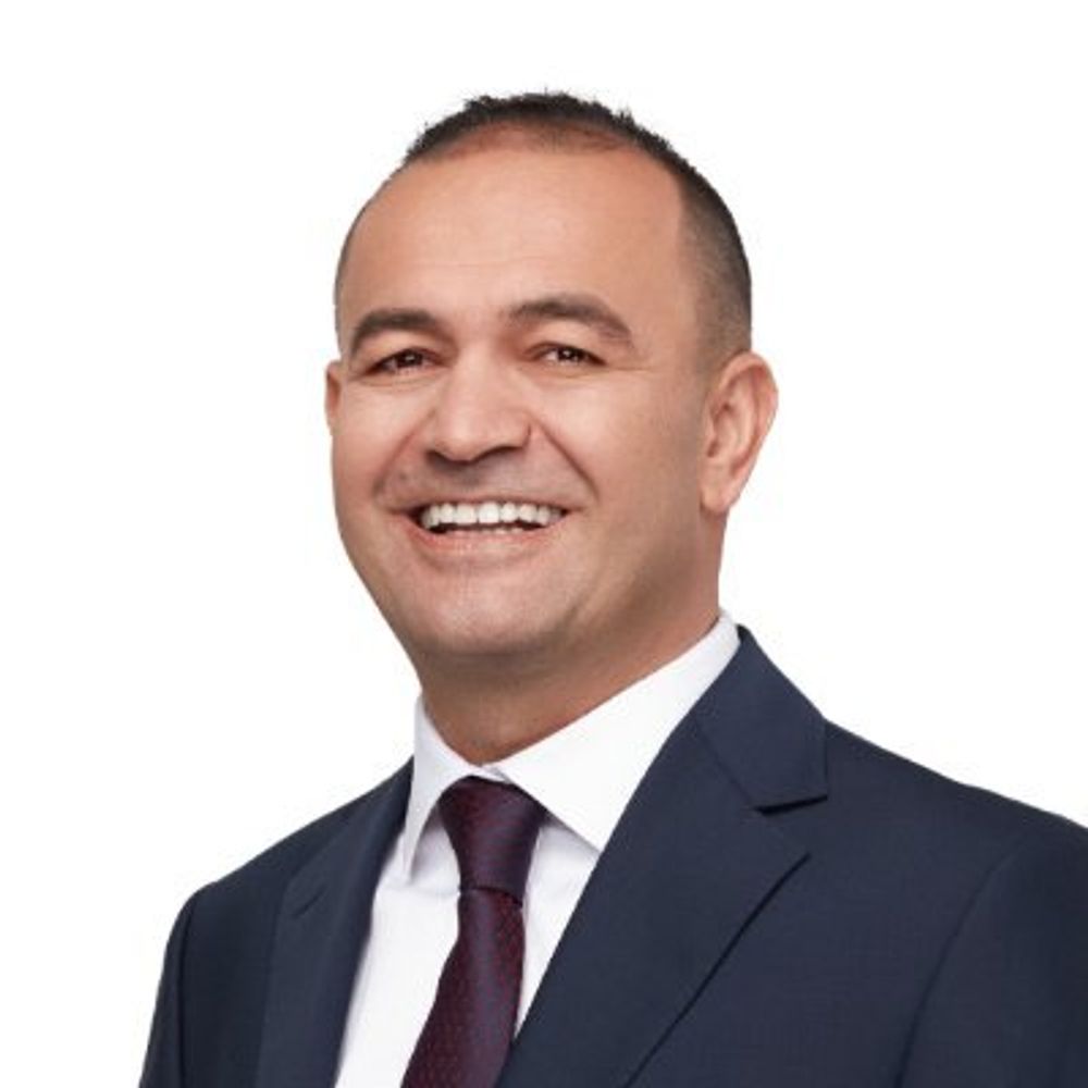 Özgür KARABAT