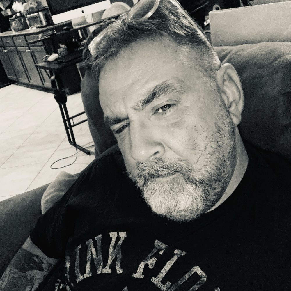 therealscotchtape.bsky.social profile picture