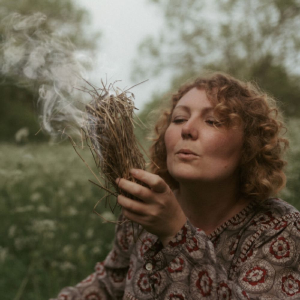 Faye of the Forest 🌳 Business Mentor for Wild Women 🔥