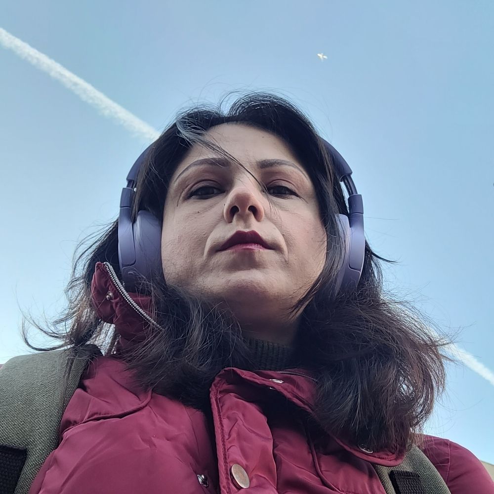 Merve Özcan (Çev.)