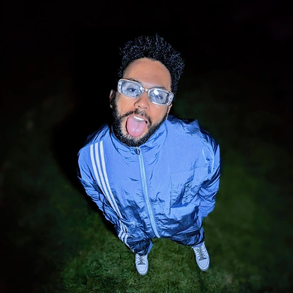 markitchu on blue sky 