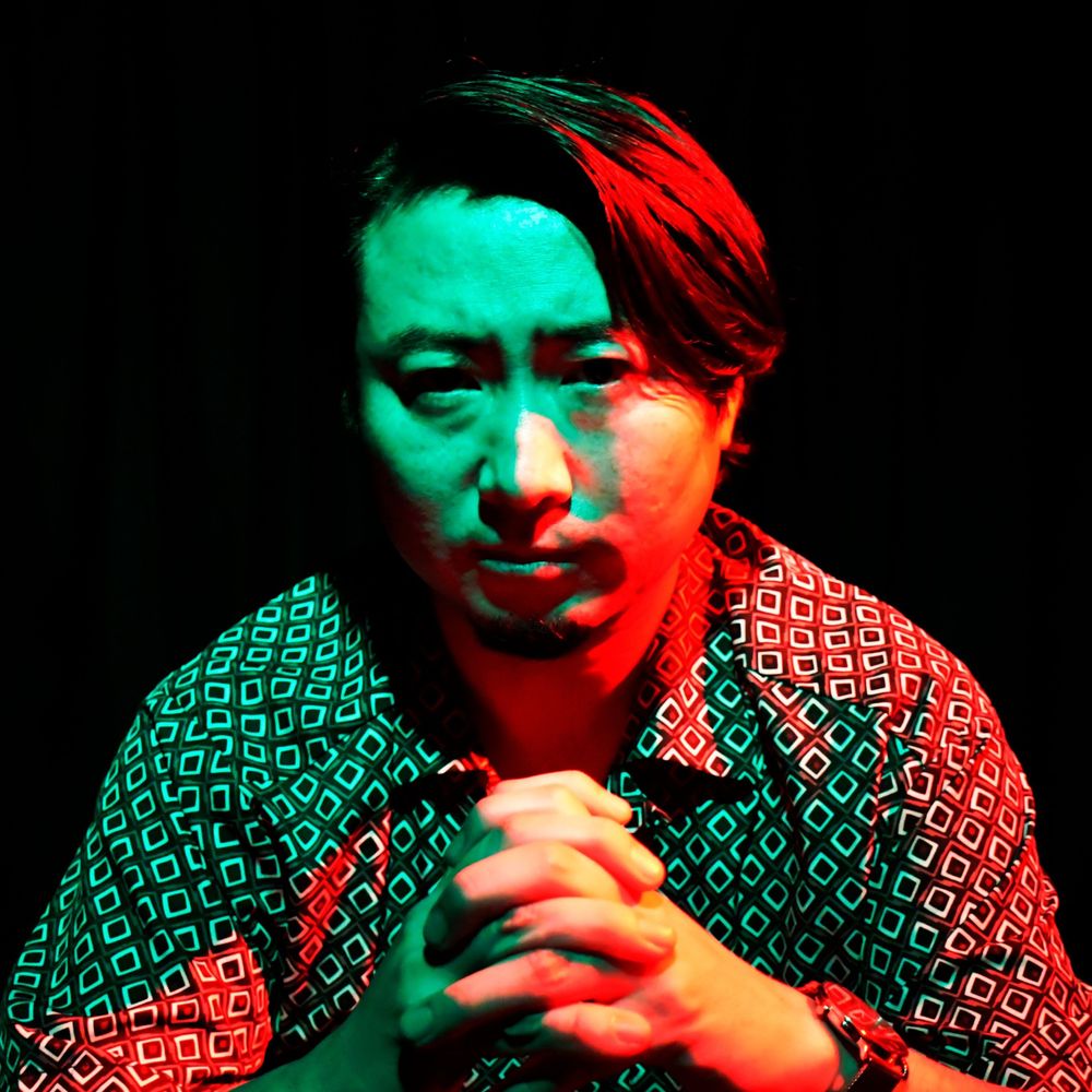 夜馬裕