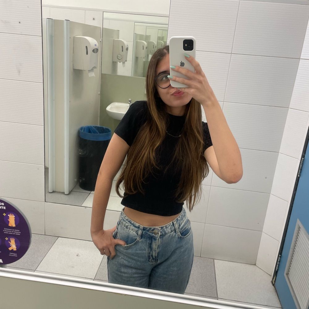 clara😁
