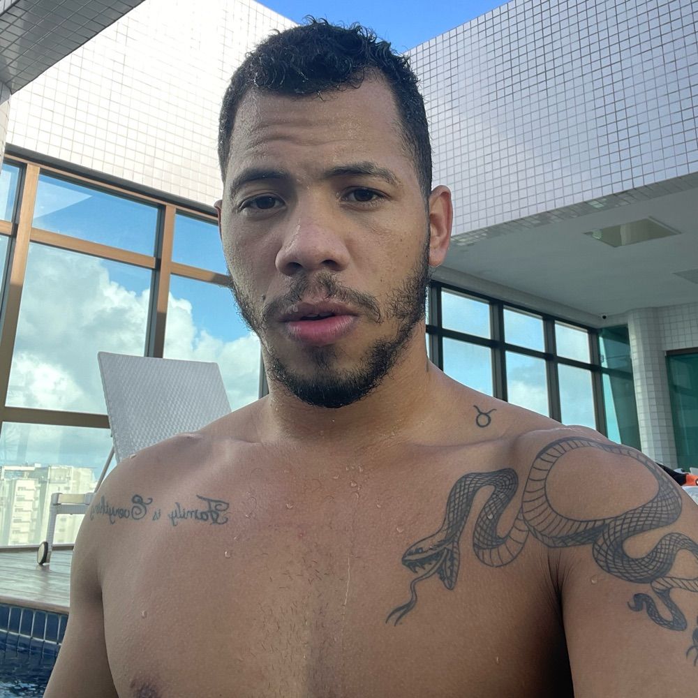 Alex vital 